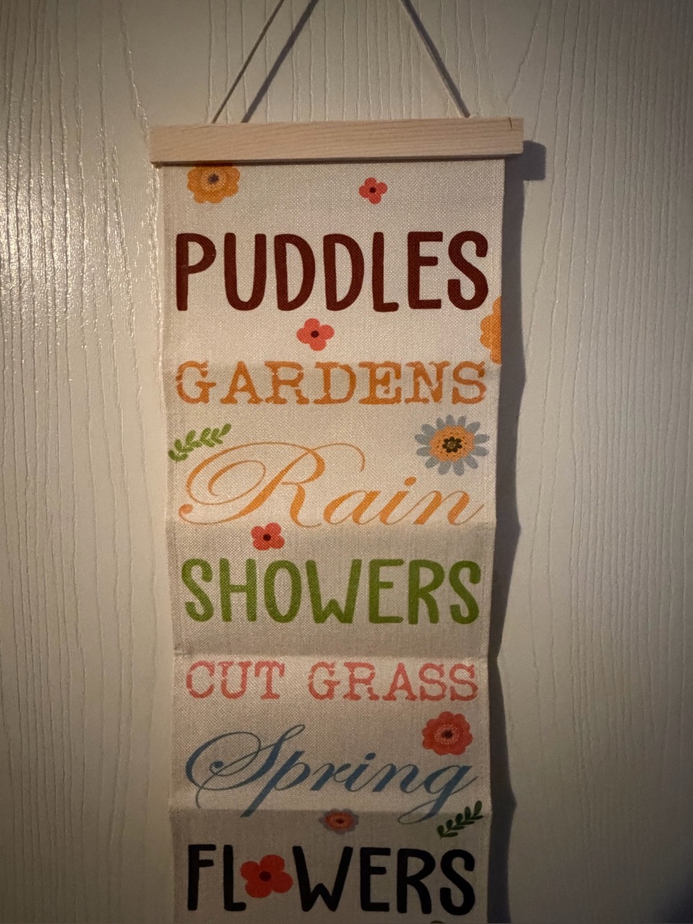 Spring Wall Hanging Banner - Picture 3 of 4